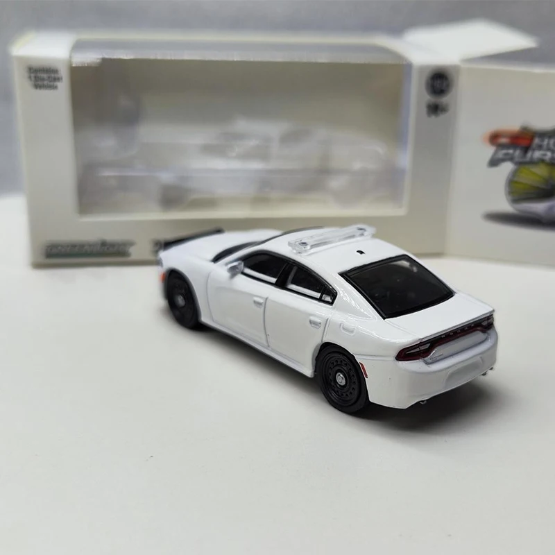 Diecast 1:64 Scale 2022 Charger Pursuit - White Simulation Alloy Cars Model Classics Nostalgia Adult Gifts Souvenir Display Toy