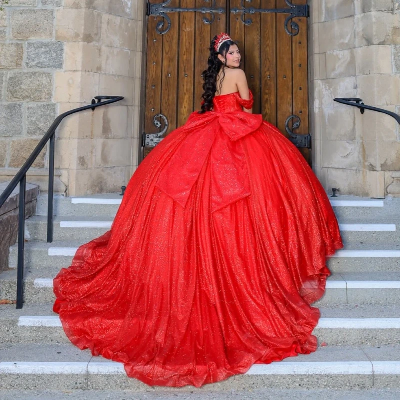 Rote glänzende Quinceanera-Kleider, Ballkleid, schulterfrei, Perlen, Schleife, Tüll, Korsett, süßes 16-Kleid, Vestidos 15 De Anos