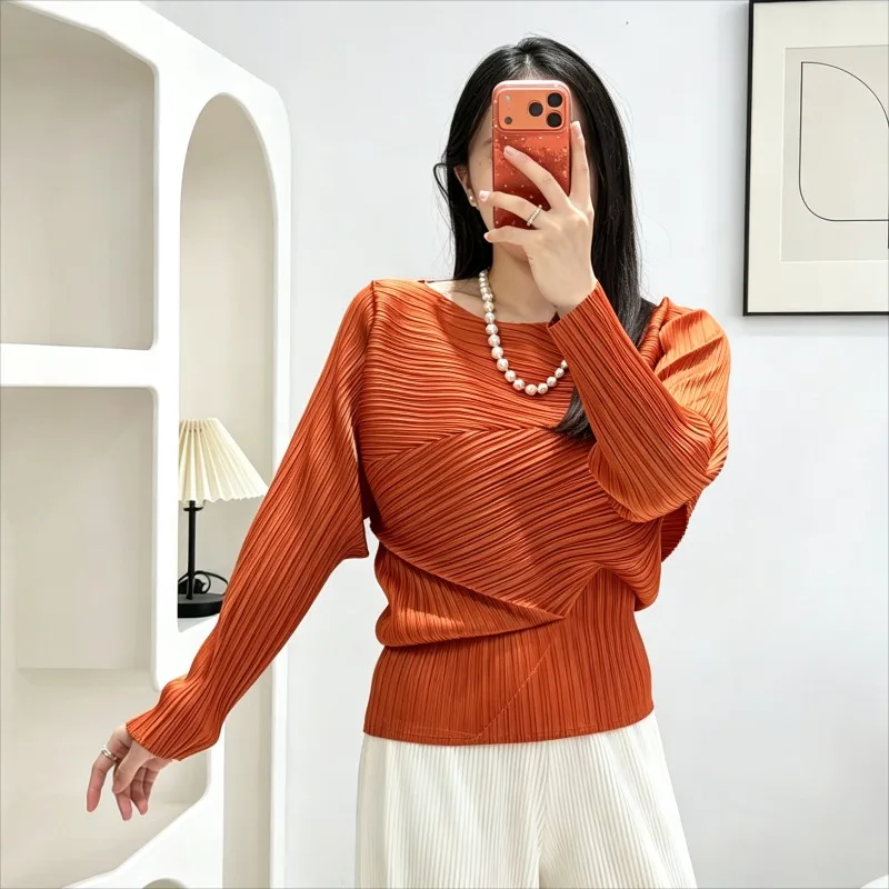 Miyake Japanese Pleated Round Neck Diagonal Cut T-Shirt Fashion Cross Waist Batwing Long Sleeve Women's Top Lightweight Clothing
