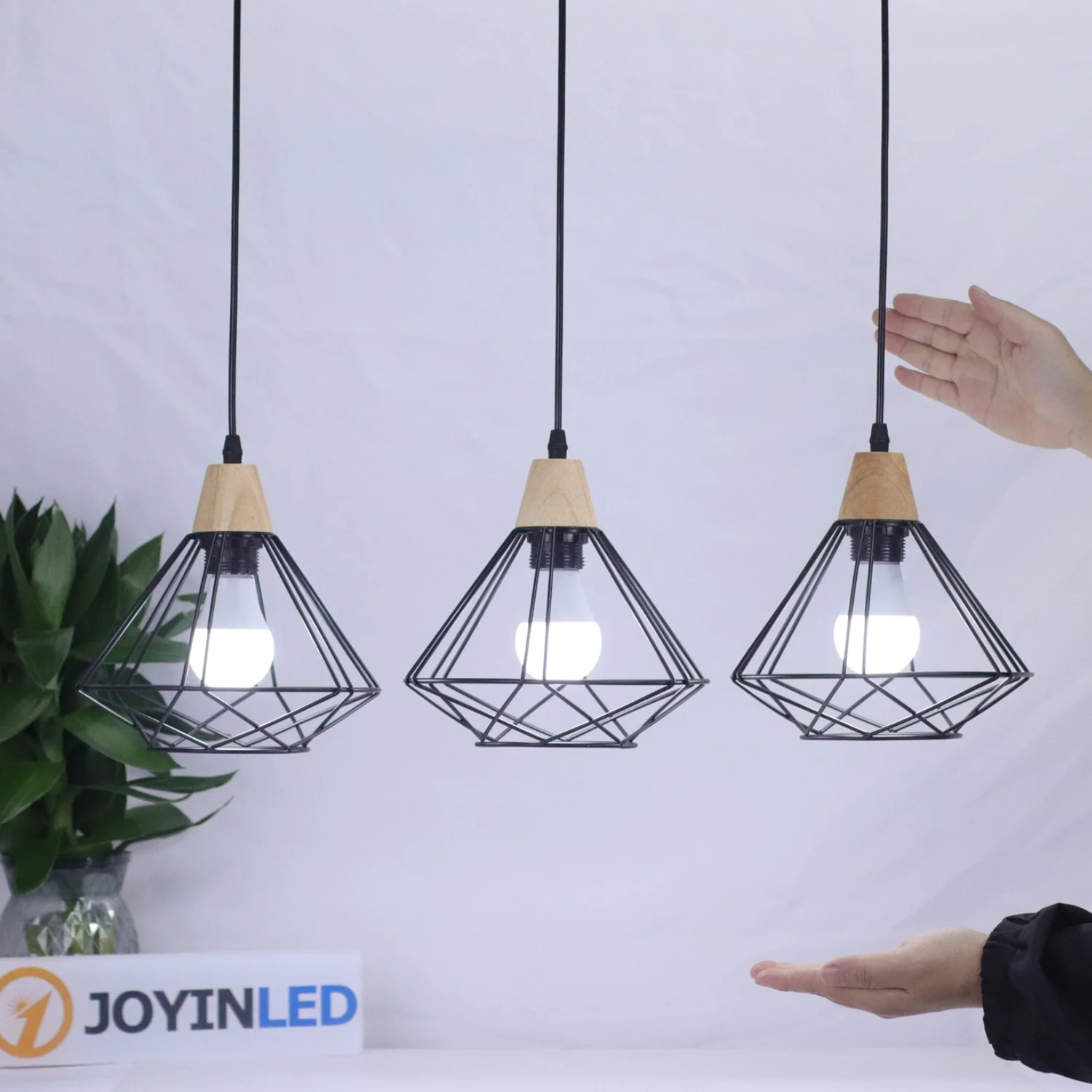 JOYINLED Vintage Pendant Lamp 3 Head Hanging Lamp Ceiling Chandelier Metal Shade E27 Black, Suitable for Living Room Dining Room