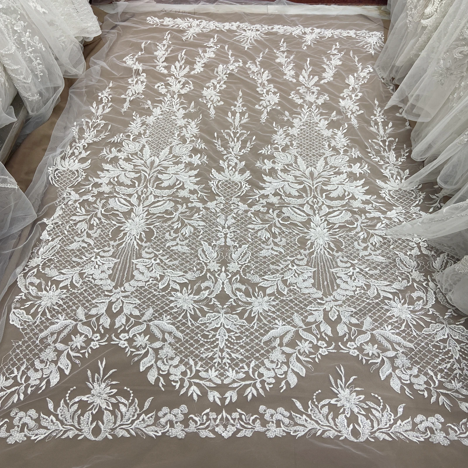 New Luxury Beaded Embroidery High-Grade Private Custom Wedding Dresses Evening Lace Fabric