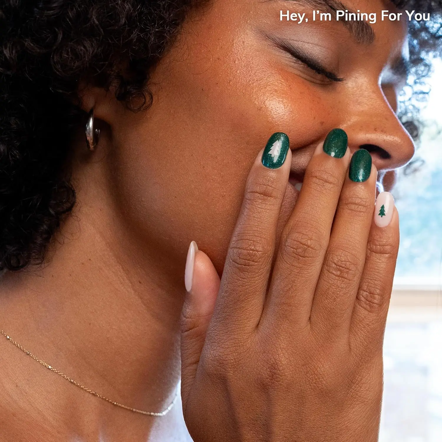 شرائط أظافر جل شبه معالجة، أخضر لامع، لا حاجة لمصباح LED، 28 شريطًا مع وسادات إعدادية، ملف وعصا