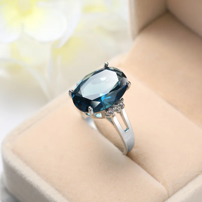 Fashion Female Girl Crystal Blue Stone Ring 925 Sterling Silver Love Round Zircon Wedding Ring for Women Jewelry Girlfriend Gift