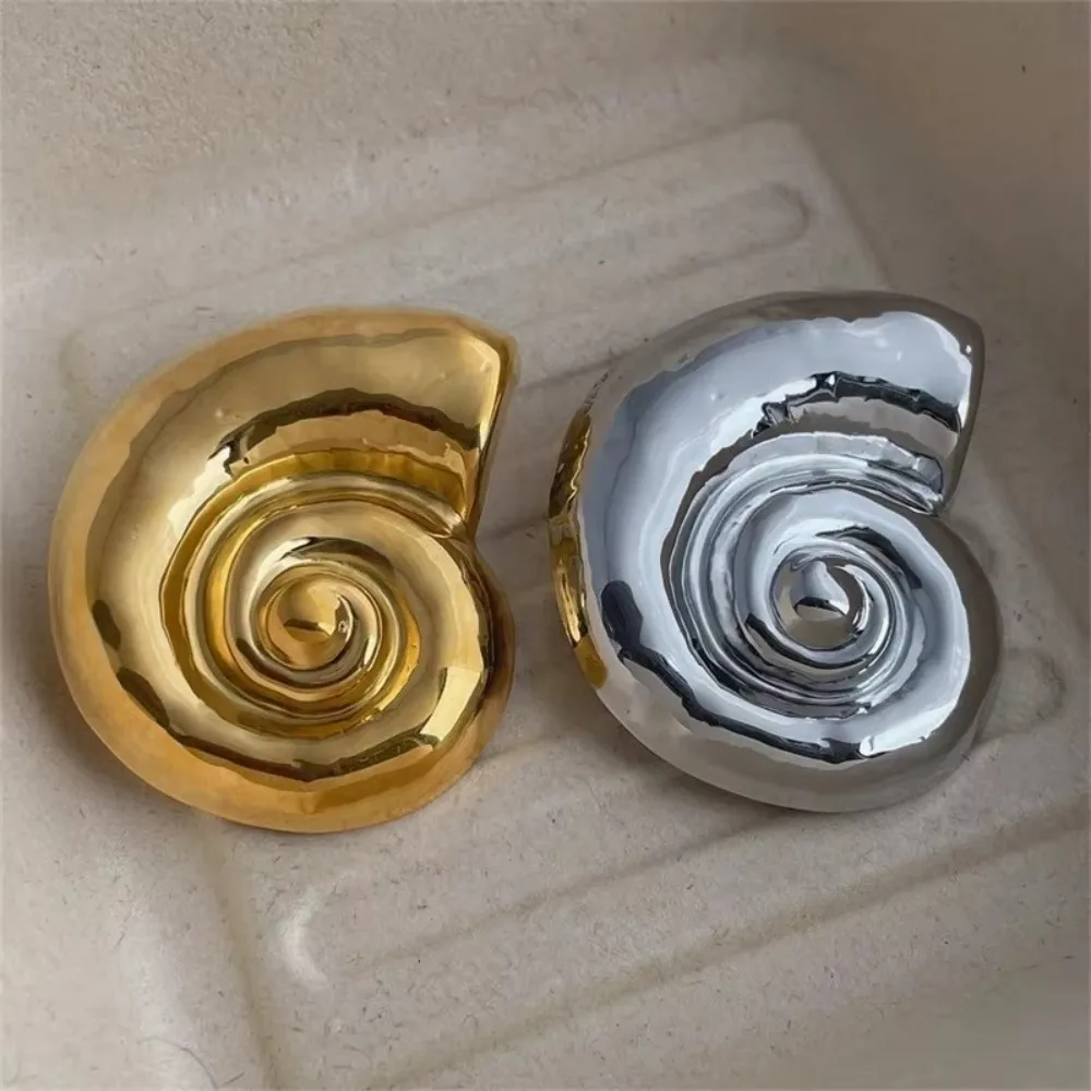 أنيقة الذهب والفضة الكورية نمط دبابيس الكورية شل تصميم الحلزون قذيفة دبابيس مجوهرات الحفلات النساء الرجال