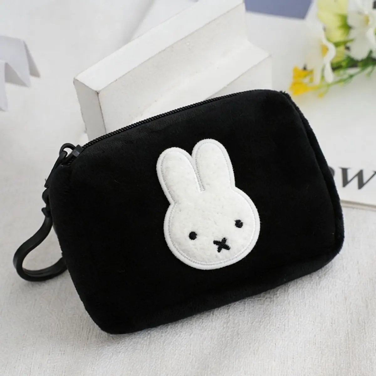 Kawaii Miffy Cartoon Plüsch-Aufbewahrungsbeutel mit Reißverschluss, tragbarer Schlüsselanhänger, kreative, schöne Rucksackdekoration, Geschenk für Freunde – Detail 3