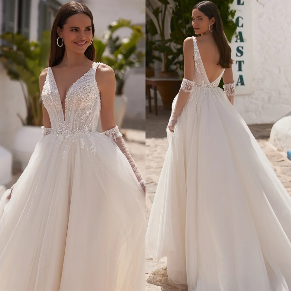 

Customized Charming Tulle Wedding Dresses Dreamy V-Neck Dresses Wedding Dresses Backless Open Back Bespoke Occasion Gown