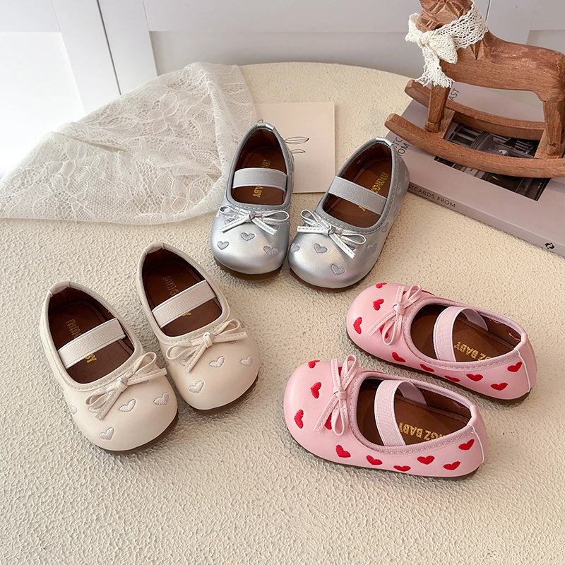 Girls Leather Shoes Casual Children with Cute Bow and Embroidery Simple Style Suitable for Indoor and Outdoor Wear All Seasons