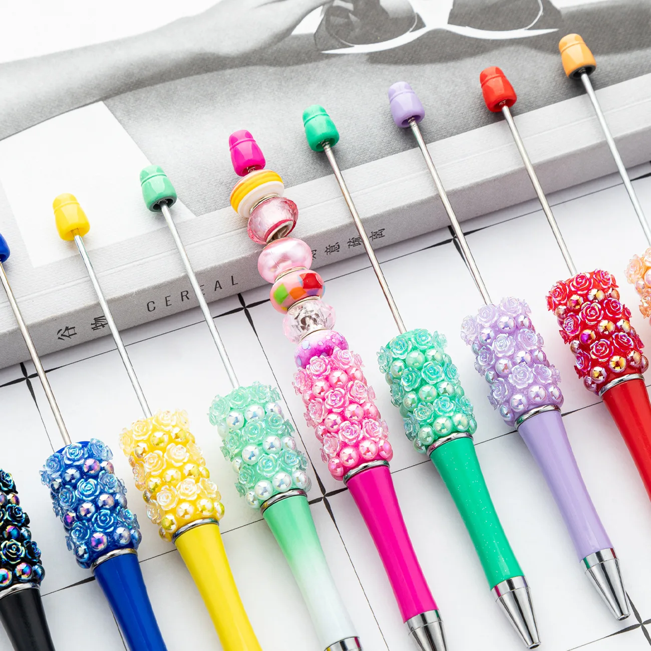 50pcs DIY Rose Decorated Beaded Pen Creative Handmade Sticking Glitter Beaded Ball Pen Multi Color Plastic Pens Wholesale