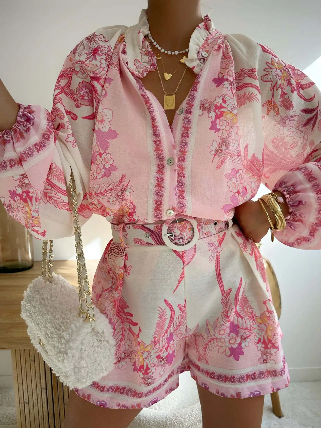 

Elegant Flower Print Two Piece Set Loose High Collar Long Sleeve Button Shirt High Waist Shorts Set Fashion Women Commuter Suit