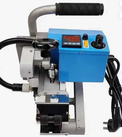Geotextile membrane welding machine, automatic climbing welding machine