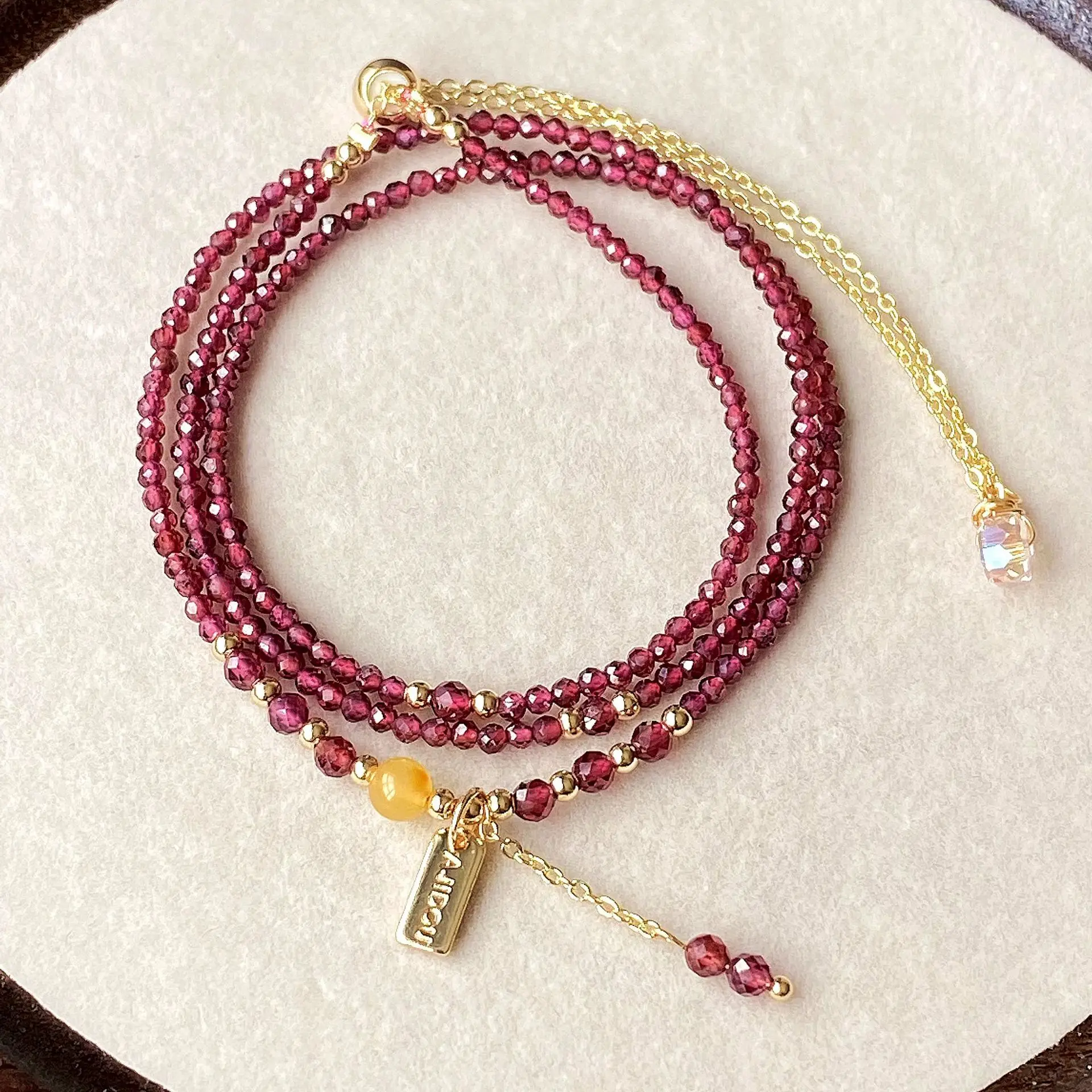 New natural crystal jewelry, purple tooth black burgundy garnet beeswax cut face three circles bracelet bracelet, necklace