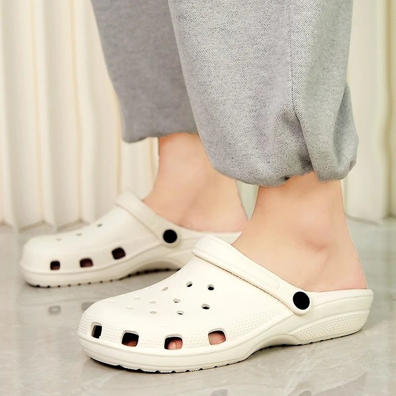 Women Men Summers Clogs Slippers Couple's Soft Soled Sandals Man Garden Shoes Beach House Slides Beach Flip Flops Clogs for Men