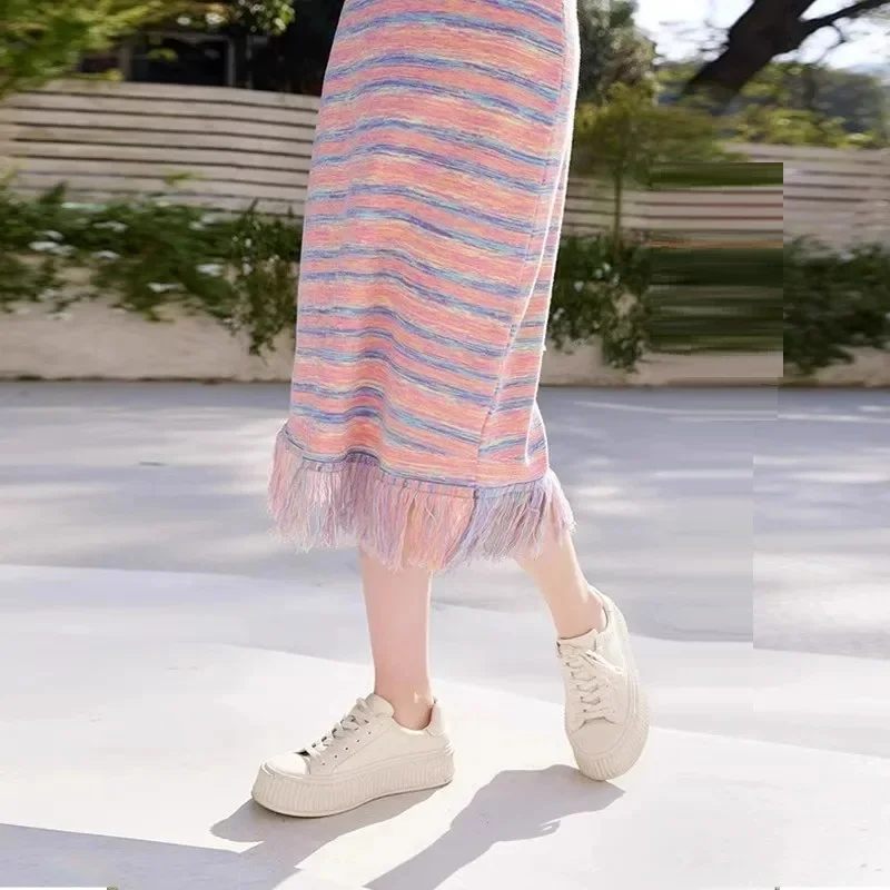 Gestreepte Franje Gebreide Jurk Voor Dames 2024 Zomer Nieuwe Tank Top Jurk Aan Zee Lange Jurk Modieus En Casual