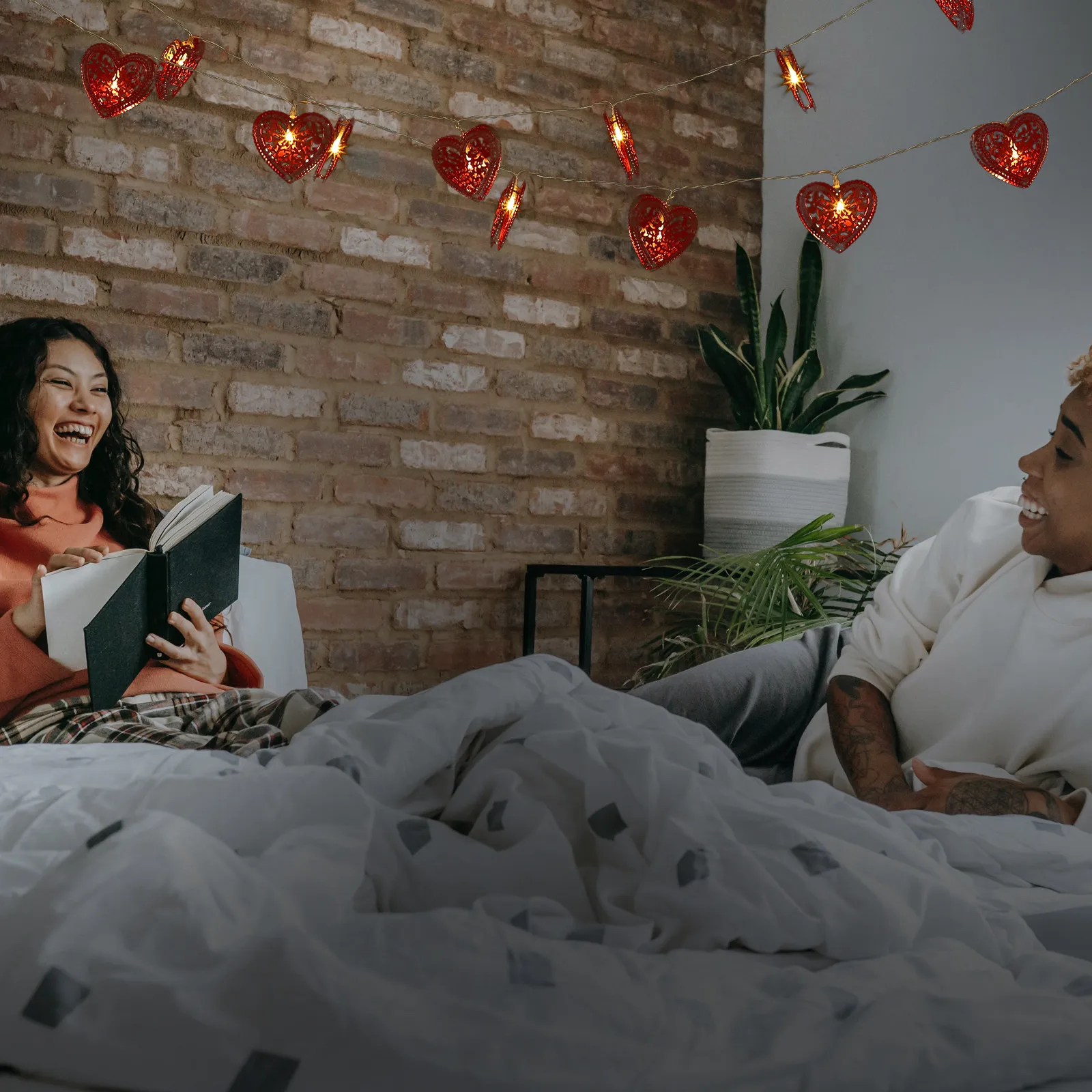 

1 комплект гибких светодиодных гирлянд в форме сердца для декора на День святого Валентина, свадьбу, день рождения, украшения комнаты, романтического оформления