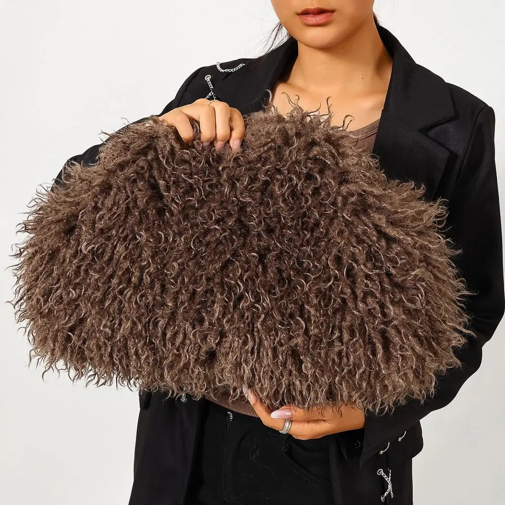 Retro Portable Fluffy Plush Clip Clutch Spicy Girl Y2k Faux Fur Purse Feather Large Capacity Evening Bag Daily