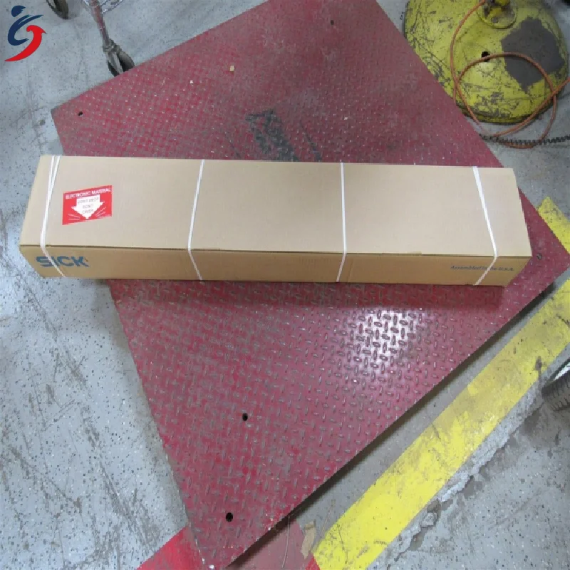 

Brand New LIGHT CURTAIN SENDER ONLY XC40S0903A0A00AA0 for PLC