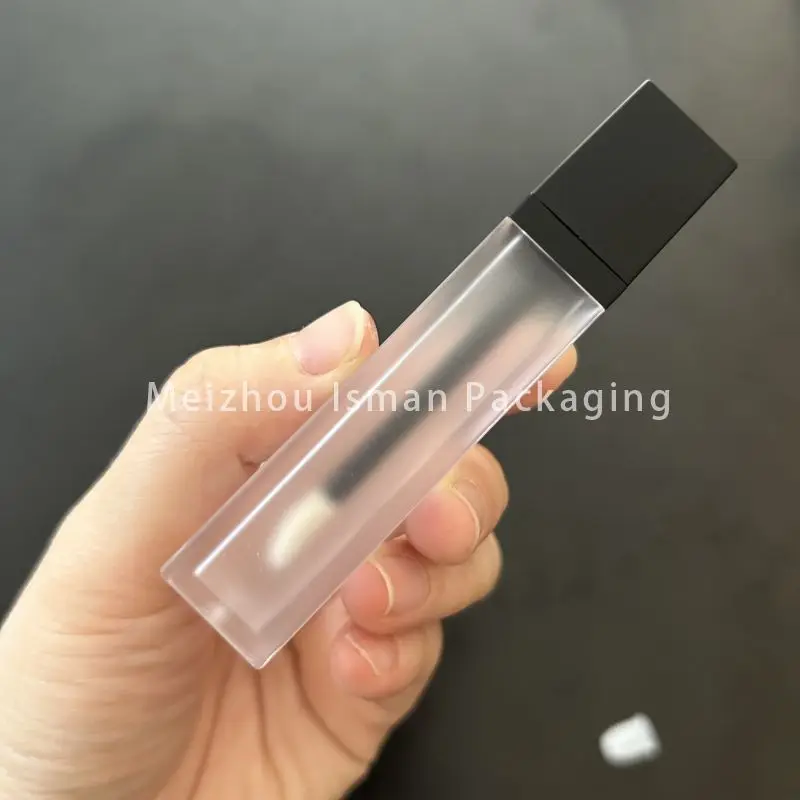 

50Pcs empty luxury square frosted lip gloss packaging bottle matte black top liquid lipstick lip gloss wand tubes 7ml