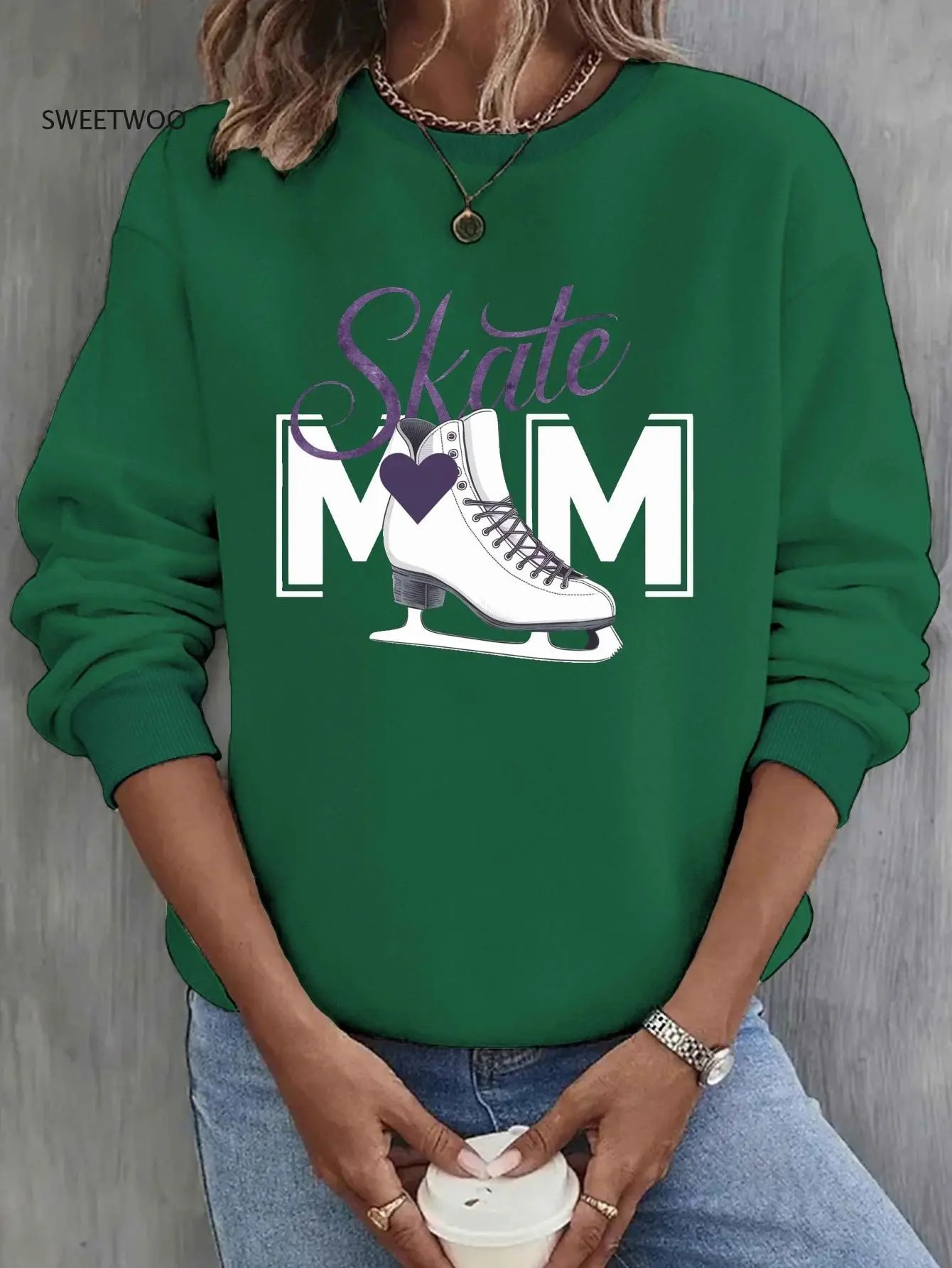 

Fall/Winter Fashion Women's Skate Mom Graphic Sweatshirt-Casual Crew Neck Polyester Knit - 250gsm Fabric Weight