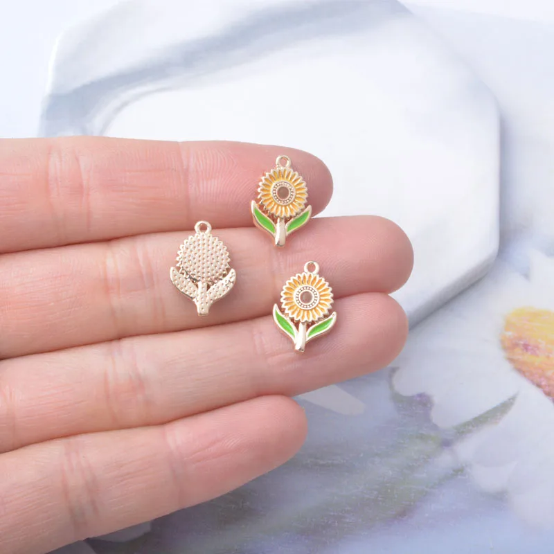 6 Stück hochwertige goldene Tulpen- und Sonnenblumen-Anhänger, emaillierte Erdbeer-Halskette, Ohrringe, Anhänger, nickelfrei und bleifrei – Detail 7