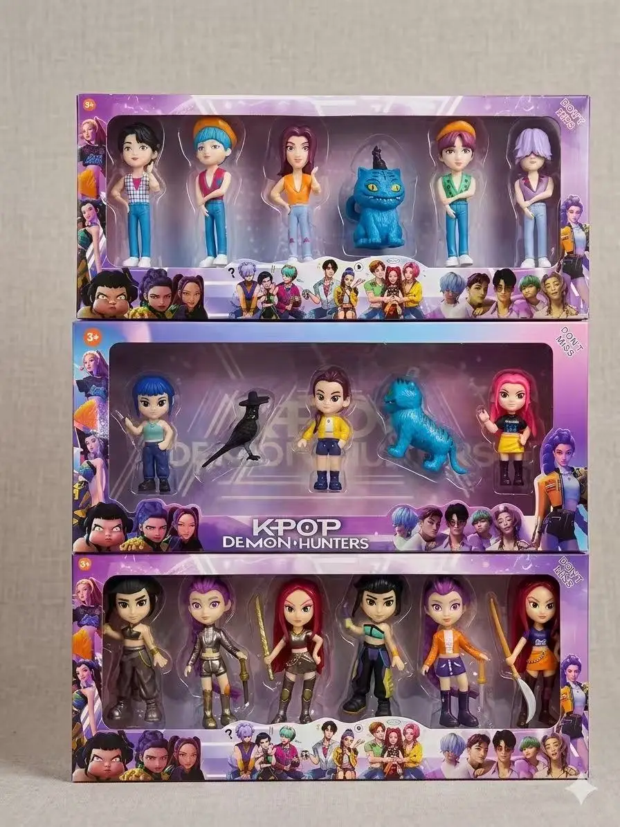 

Bandai Kpop Devil Hunter Rumi Zoe Mira Anime Polyvinyl Chloride Character Collection Desktop Trinkets Childrens New Year Gift