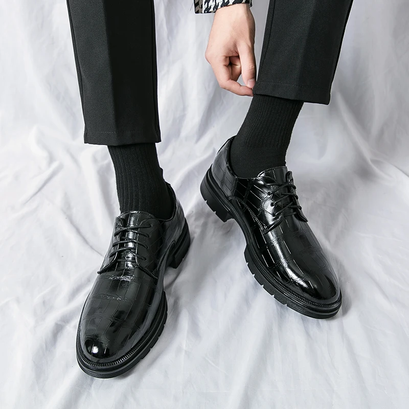 Luxury men's leather shoes lace up wedding office business formal men's dress oxford shoes men's large size 38-46