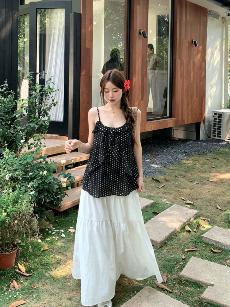 

Summer 2026 Vintage Loose Casual Polka Dot V-neck Women's Outerwear Tank Top And Halter Skirt Set High Waist Bell