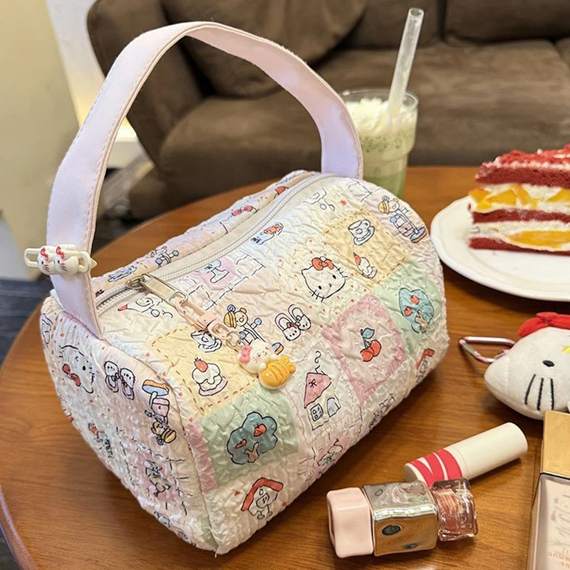 Borsa per cosmetici Sanrio Hello Kitty di grande capacità Cartoon Kitty Cat Borse per borse da toilette portatili Borsa carina tridimensionale