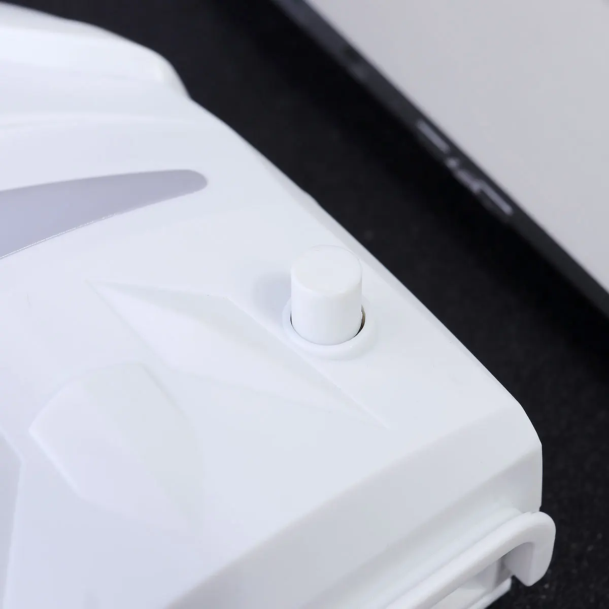 Biały wentylator chłodzący do laptopa z bocznym ssaniem, zasilany przez USB, radiator komputerowy, cooler do notebooka, akcesorium do komputera stacjonarnego.