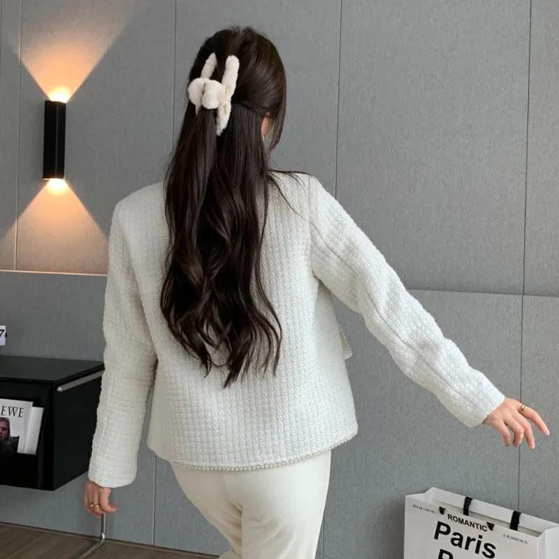 Women Temperament Round Collar Coat 2023 New Female Large Size Tweed Fashion Bead Short Outcoat Casual Versatile Outerwear