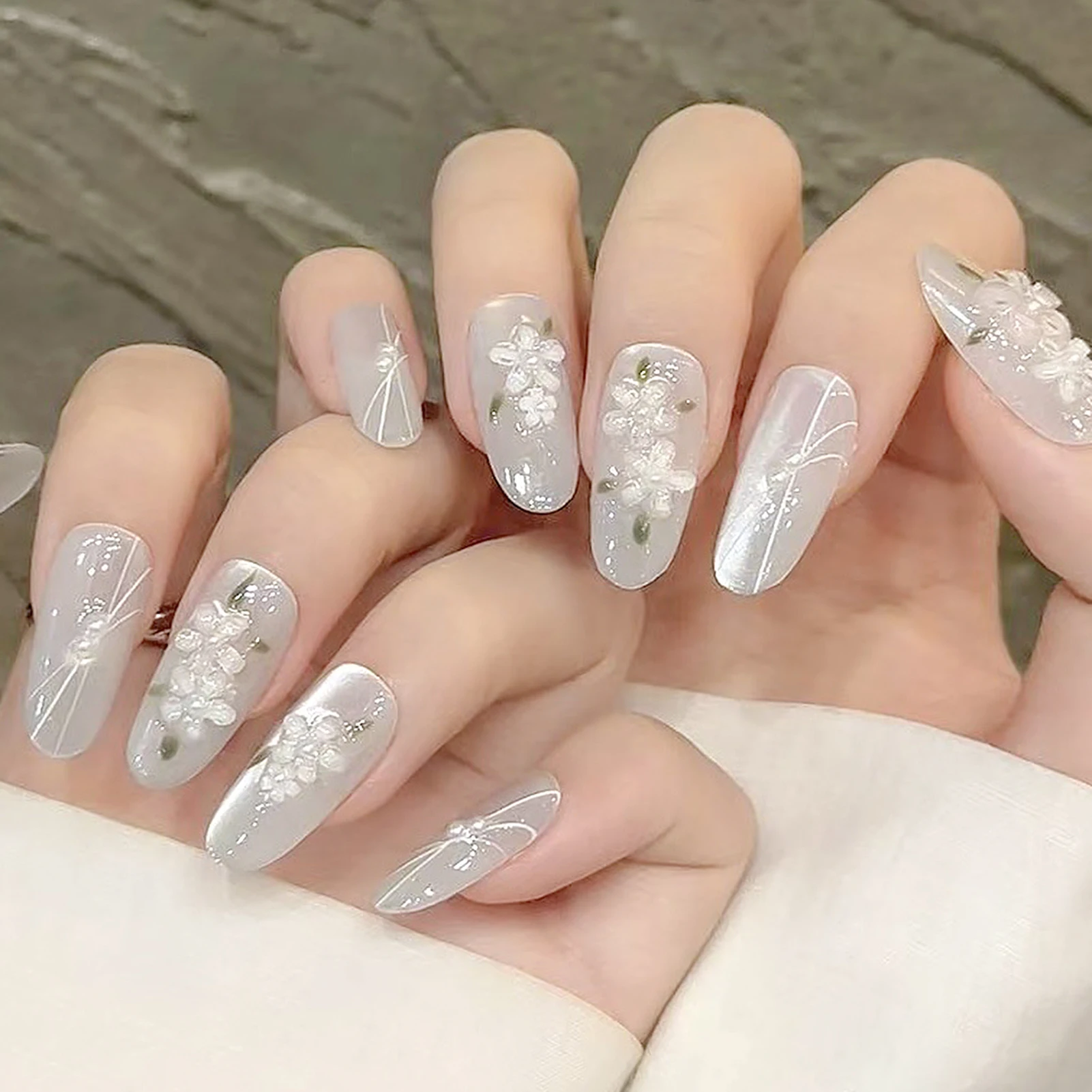 10pcs Glossy Cat\'s Eye Press On Nails Handmade White Almond False Nails 3D Flower Leaf Designs Fake Nail Patches For Women