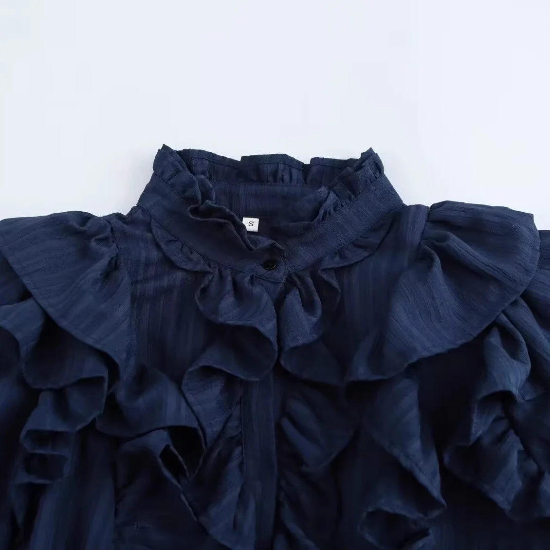 

Faionable Textured Blouse with Flared Sves And Lace Trim Autumn New Arrival Women's Clothing Design Sense irt