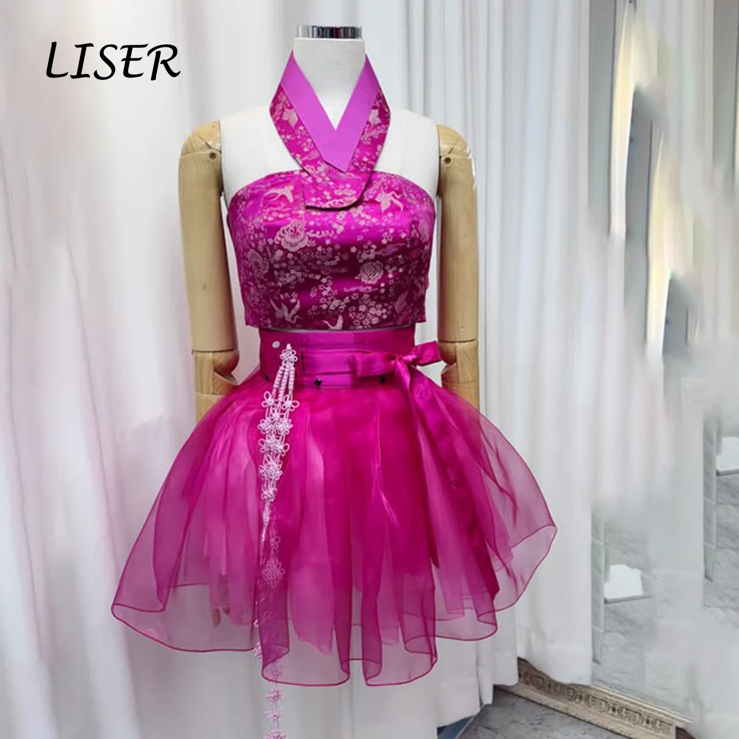 Hanbok Modern Set - Liser Modern Kısa Hanbok Elbisesi Çiçekli