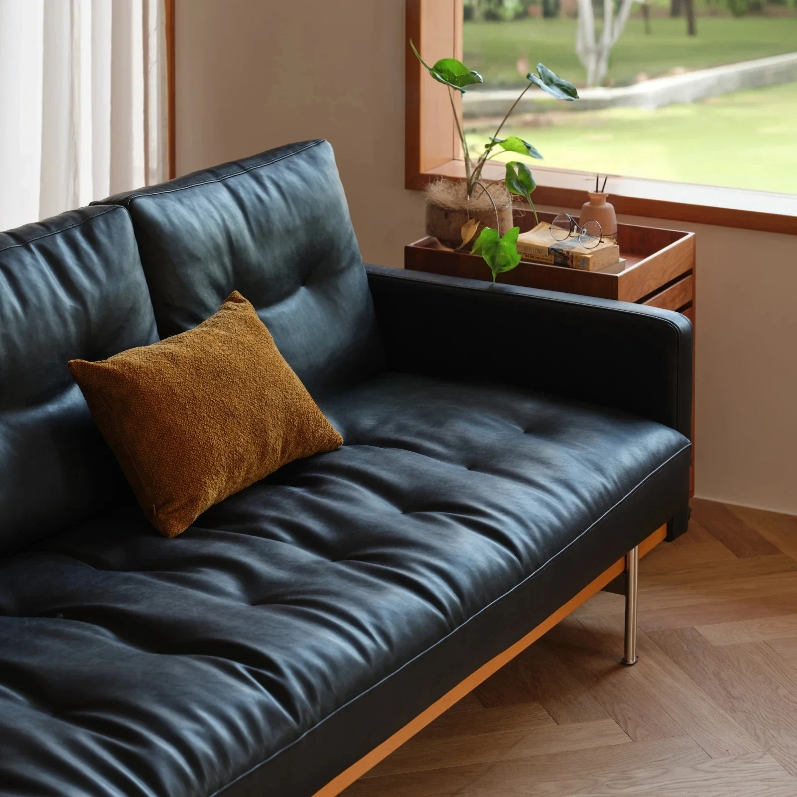 Nordic Japanese retro living room black microfiber leather waterproof three-person small apartment