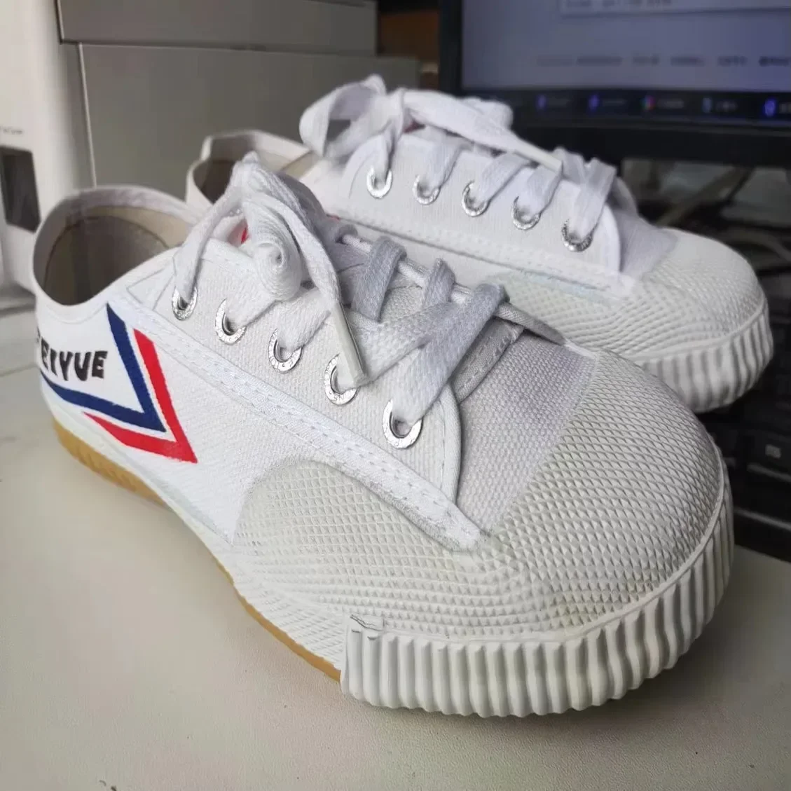Kung Fu Shoes men Shoes for Woman Martial Arts Tai Chi Taekwondo Wushu Karate Footwear Sports Training Couple Sneakers Plus Size image 2