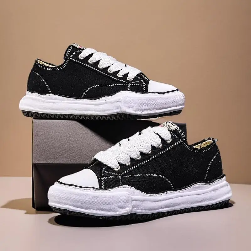 منتجات صيفية جديدة رائجة البيع لعام 2025 أحذية رجالية رياضية متعددة الاستخدامات كاجوال للسيدات للجري