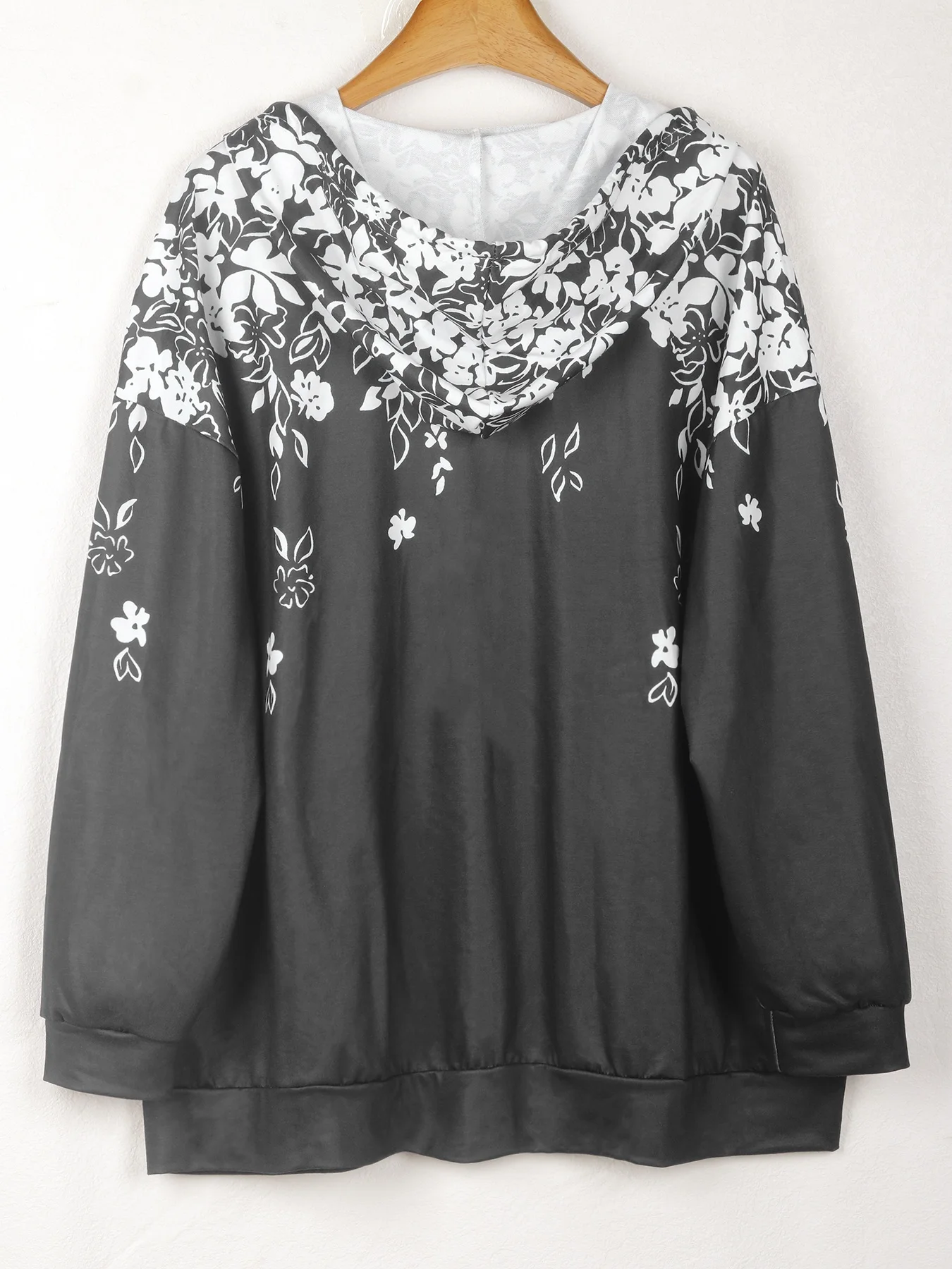 Stylish Plus Size Women's Floral Zip-Up Hoodie for Casual Comfort