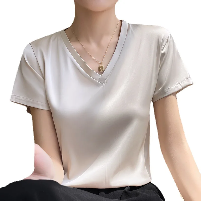 

Women's Loose V-Ne Silk Satin T-irt ort-Sved Ele Faionable Comfortable Fit True Silk Top for Autumn Season
