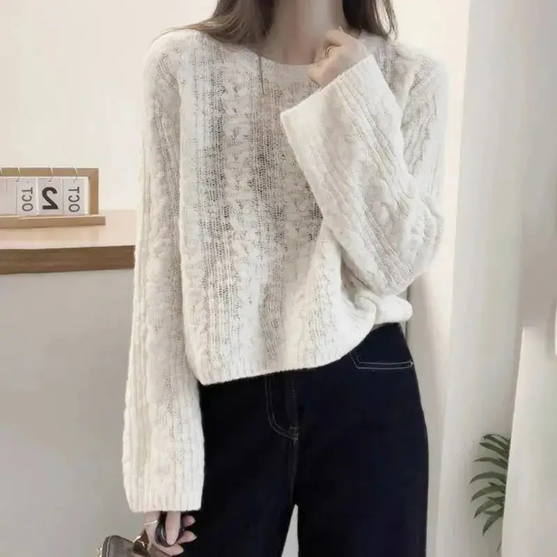 Korean Autumn/Winter Sweaters Women\'s O-Neck Solid Hollow Out Simplicity Office Lady Loose Long Sleeve Pullovers Knitted Tops