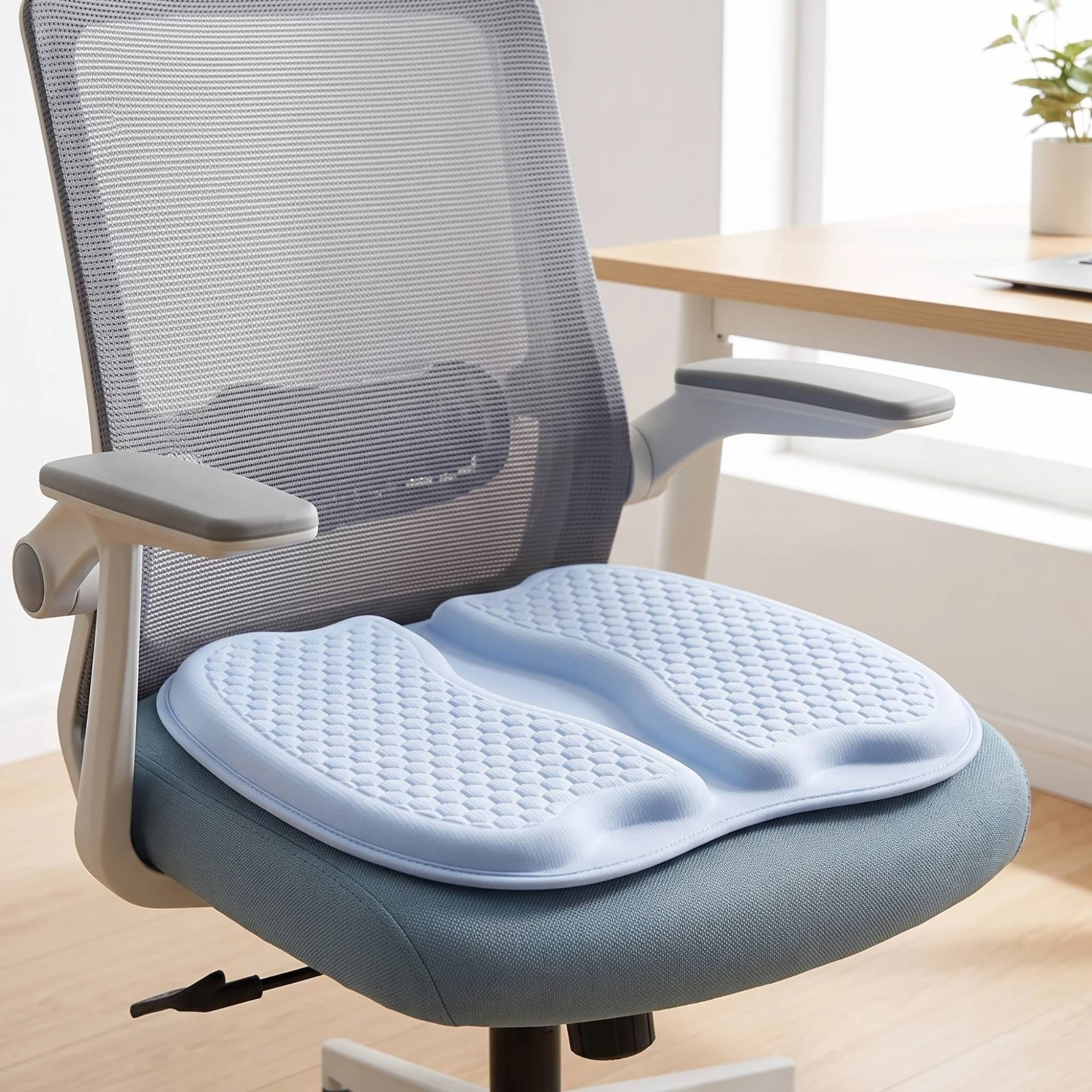 Gel Car Seat Cushion Doublecontour Cushion with Honeycomb Surface Pad Breathable Cooling for Drivers, Road Trips