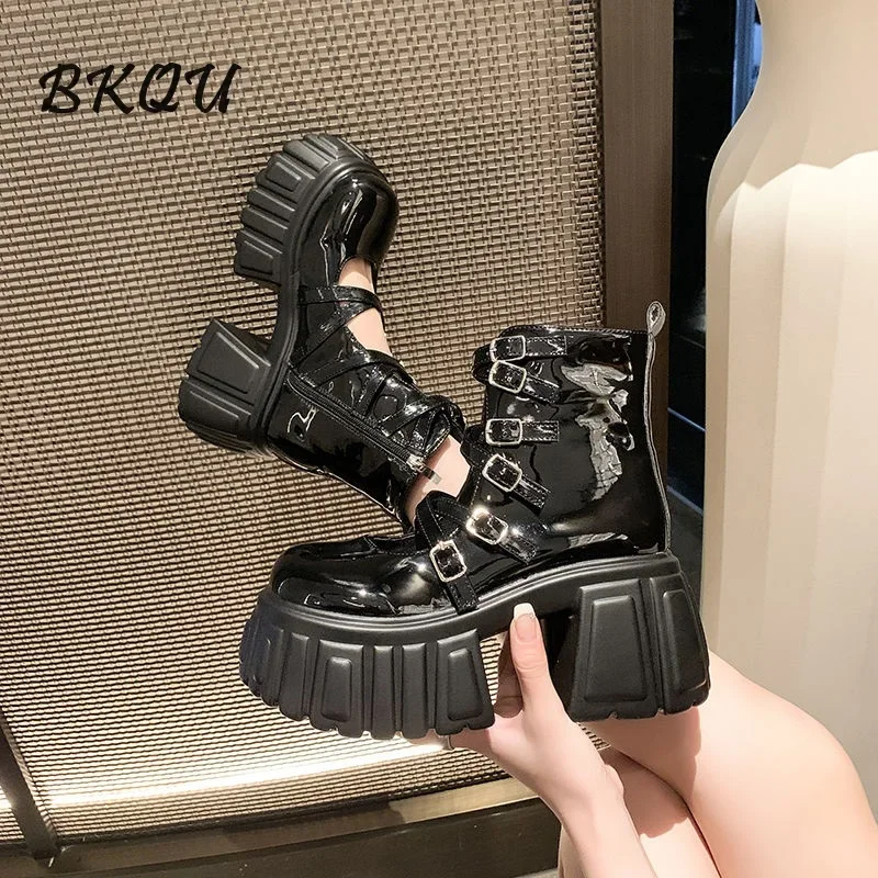 

BKQU 2024 Ins Boot Sandals Niche Spice Sweet Cool Platform Cross Belt Buckle Chunky Summer Single Women's High Heel