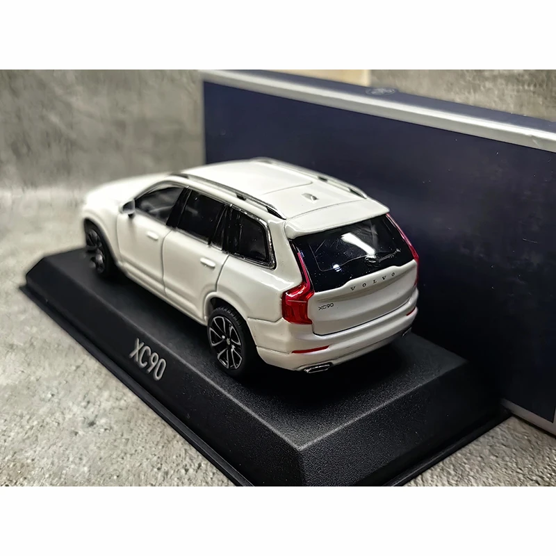 노레브 1:43 스케일 X90 SUV 합금 자동차 모형 클래식 성인 기념품 선물 정적 디스플레이