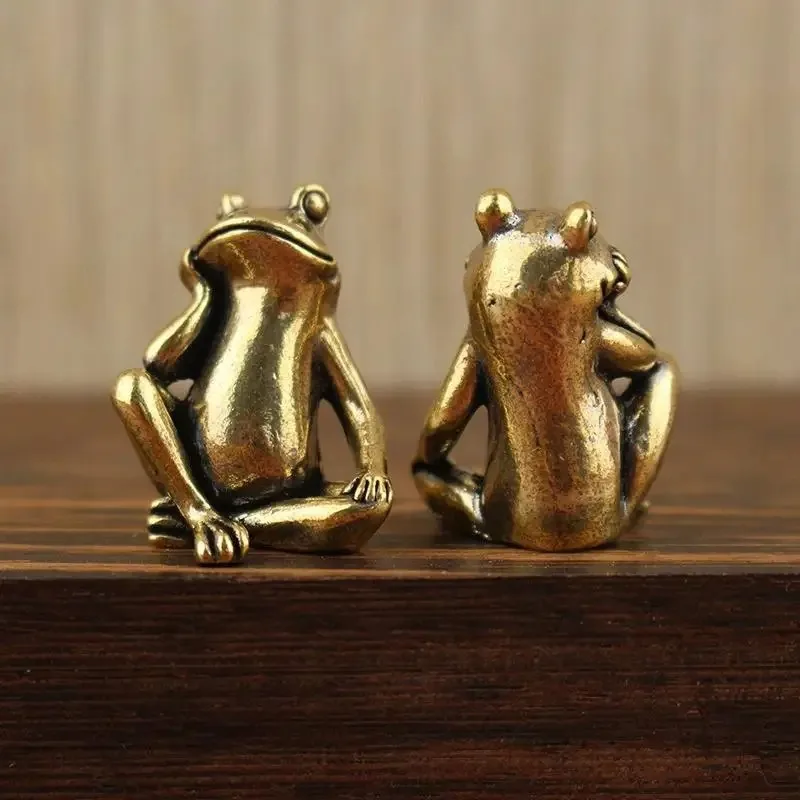 Vintage Brass Thinking Frog Figurine, Solid Copper Frog Animal Statue, Desktop Craft Ornaments for Home and Office Decoration