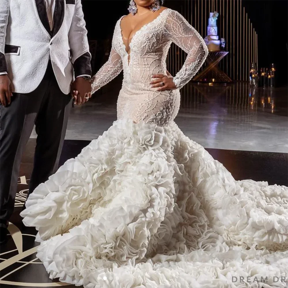 Abiti da sposa da sposa a sirena a strati in pizzo a maniche lunghe con scollo a V di lusso Abiti da sposa personalizzati per le donne