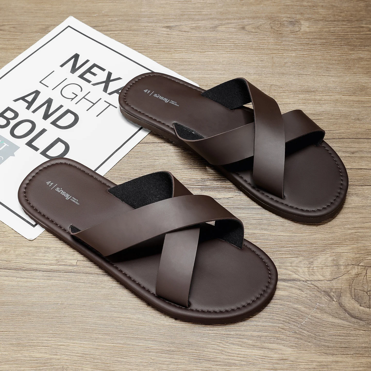 Summer men's slippers British outdoor flat flip-flops leisure slippers indoor home men's breathable sandals non-slip sandals 46