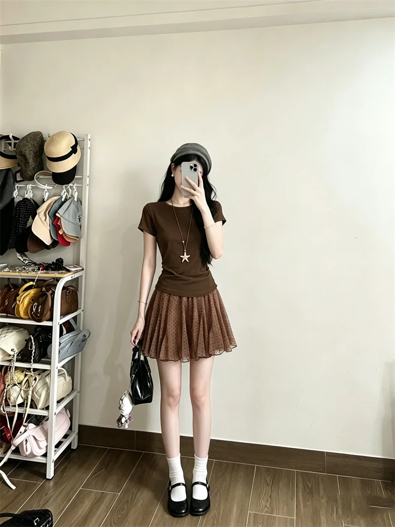 

Retro Pure Color round Neck Short Sleeve T-Shirt Women's Summer Polka Dot Skirt Two-Piece Set High Waist Regular Sleeve