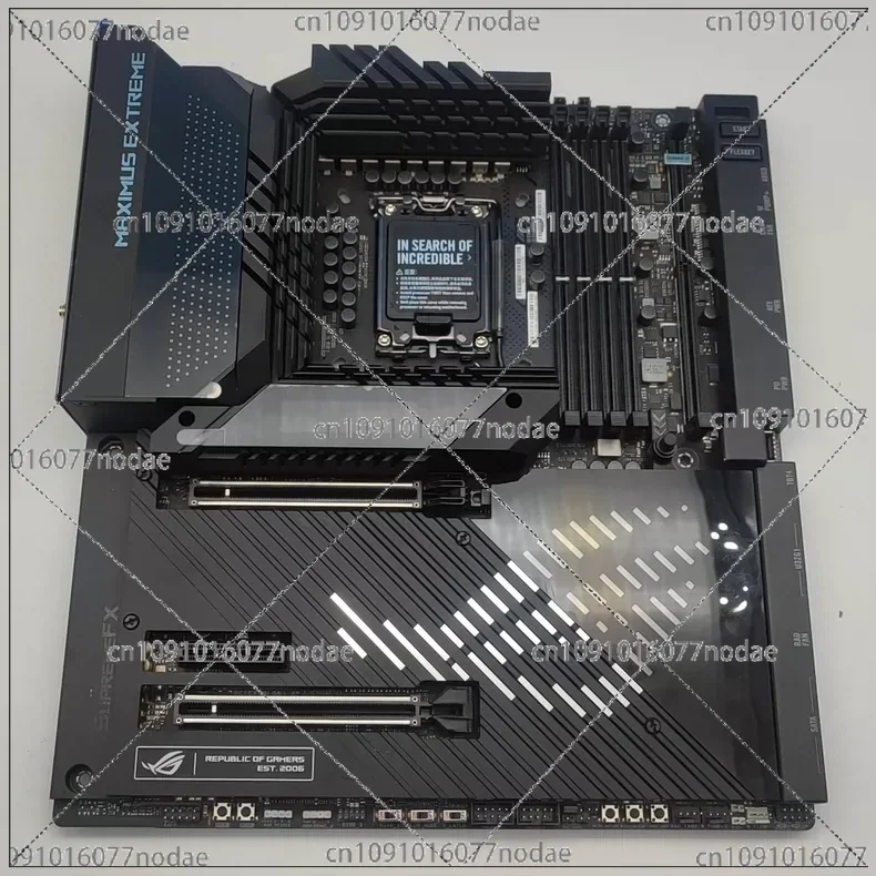 

90% новая большая плата ROG MAXIMUS Z790 EXTREME, M15E ATX, поддержка процессора поколения 12/13/14, LGA1700 контактов