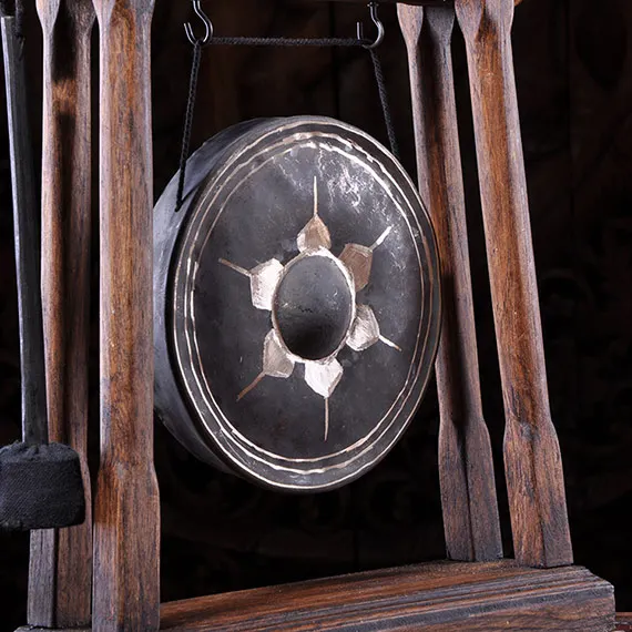 Solid wood wind chimes tabletop ornaments town house lucky longevity gong ornaments home decoration handicrafts ornament gong