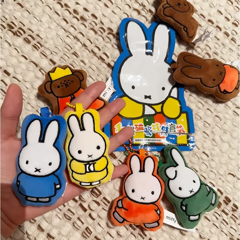 

Новый горячий оригинальный MIFFY акриловый кулон слепая коробка милые мультяшные украшения персонажи аниме игрушки подарки на складе