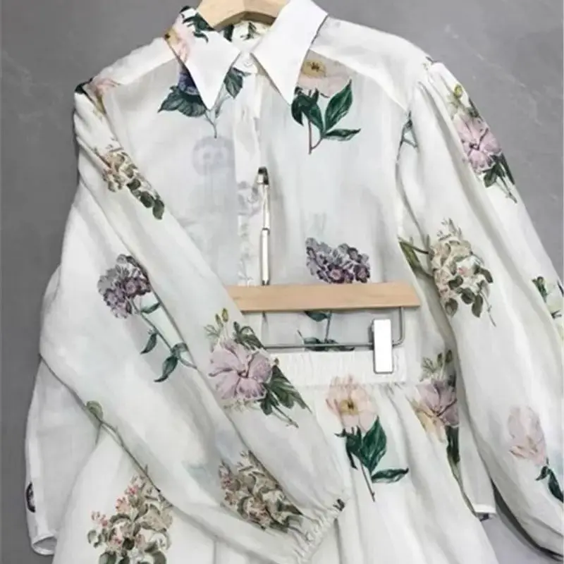 

Весенние новые белые комплекты из двух предметов с цветочным принтом, женские модные удобные широкие шорты, костюм, повседневные тонкие рубашки с длинными рукавами