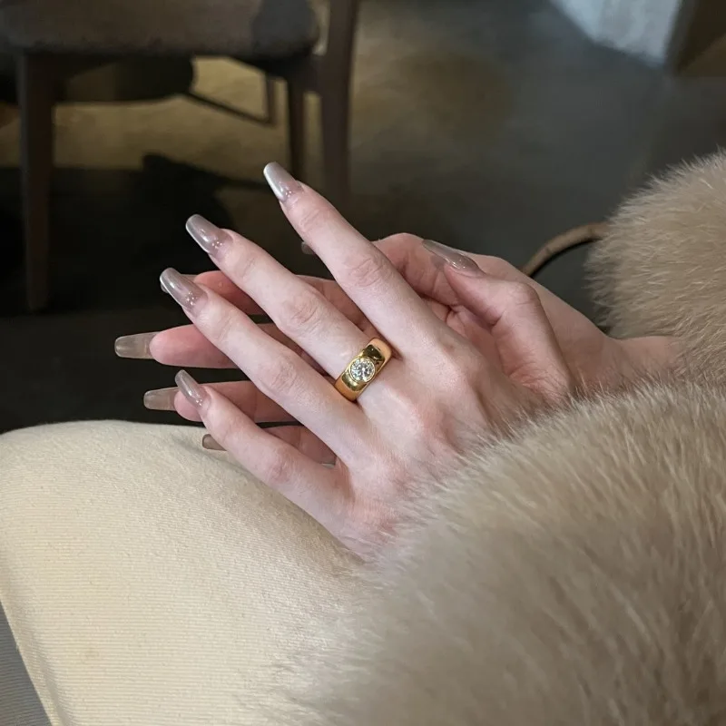 الفرنسية الرجعية بسيطة مرصعة بالألماس خاتم المرأة المتخصصة السبابة البنصر ضوء الموضة الفاخرة الراقية الشعور مطعمة الزركون يهودي